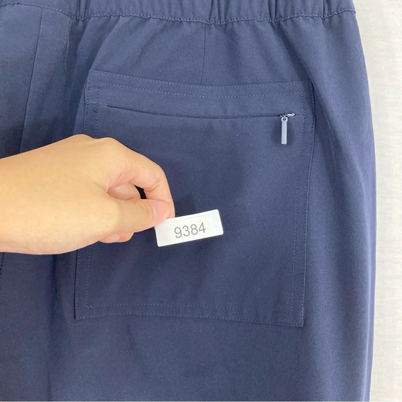 Chico's Navy Soft Lightweight Pull-on Pants/Joggers Large - Picture 8 of 8
